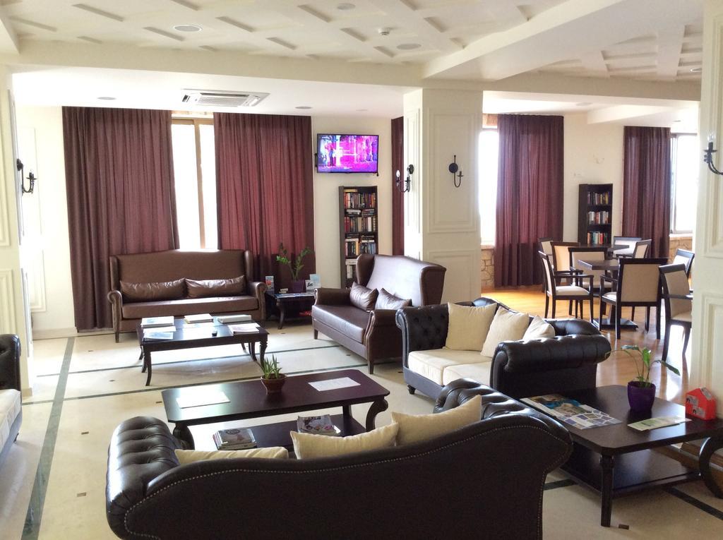 Kolokotronis Hotel & Spa สตูปา ภายนอก รูปภาพ